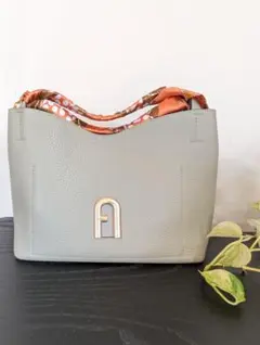 FURLA 2WAYバッグ 人気の[プリムラ]シリーズ（＆ハンドルスカーフ）