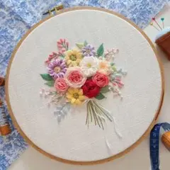 フランス刺繍キット　20㎝枠付き　フランス刺しゅうキット　華やか花束　初心者