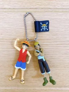 ONE PIECE ワンピース　ルフィ＆ウソップ ダブルタイプキーホルダー ワンピース フィギュア ルフィ ウソップ 2体セット - メルカリ