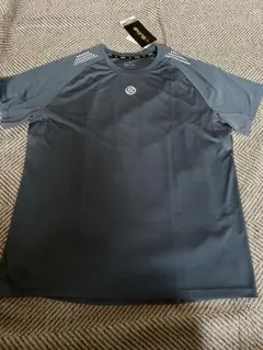 半額!! 新品未使用 SKINS 半袖Tシャツ SERIES-3 XLサイズ