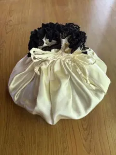 PJ ピーチジョン　巾着ランジェリーポーチ