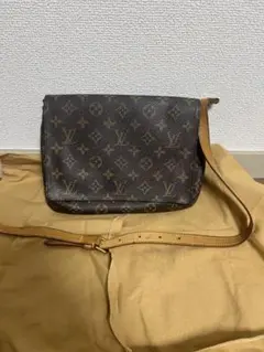 LOUIS VUITTON ルイ・ヴィトン　モノグラム ミュゼットタンゴのサムネイル