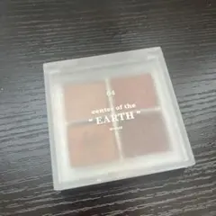 アイシャドウパレット 04 CENTER OF THE EARTHのサムネイル