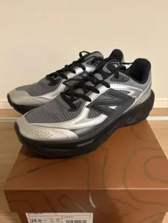 New Balance × CAYLスニーカー 25.0cm