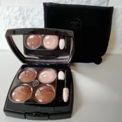 CHANEL　アイシャドウ　レ　キャトル　オンブル　372 ブーケアンブレ