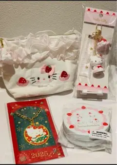 ［ノベルティ付き］ハローキティいちごホイップケーキ 3点セット＋ノベルティセット