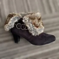 ファー付き黒スエードブーツ　ブラック　値下げ中