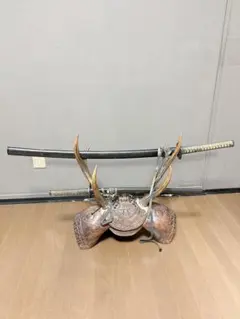 2本セット（日本刀）　刀台付き　模造刀のサムネイル
