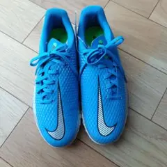 Nike Phantom サッカーシューズ 青22cmのサムネイル
