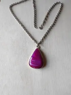 大ぶりピンク瑪瑙シルバーネックレス