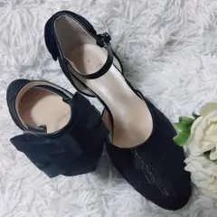 美品 Riz raffinee リボンパンプス 黒 23.5cmのサムネイル
