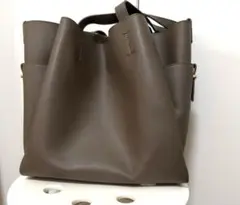 BEAUTY&YOUTH UNITED ARROWS 3パーテーショントートのサムネイル