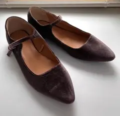 【美品】GUダークブラウン ポインテッドトゥ フラットシューズ