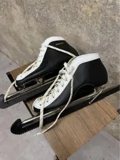 Item thumbnail for item c484ae06-cdc9-419a-8aae-4017b8a129dd