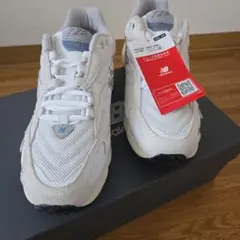 【新品　未使用　タグ付き　箱付き】ニューバランス♦︎ML725BA♦︎27cm