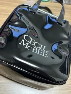 CECIL McBEE エナメル ポーチ ブラックのサムネイル