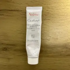 アベンヌ　シカルファットプラスリペアクリーム 40g 保湿クリーム　敏感肌用