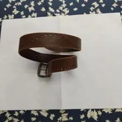 ブラウンレザーエンボスベルト