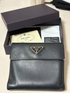 て*ん様 プラダ サフィアーノレザー 二つ折り財布 1M0965 NERO