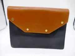 [3471]　美品　＊ニナリッチ＊　クラッチバック　リザード型押し