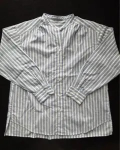 COMME CA ISMのノーカラー長袖ブラウス ストライプ（11号）