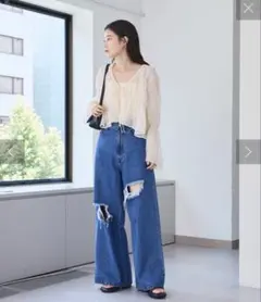 【Kastane】クラッシュデニムワイドパンツ　サイズ1 ブルーデニム　ダメージのサムネイル
