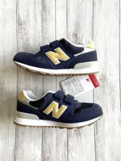 新品 ニューバランス　３１３　１９.５