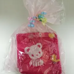 新品未使用　familiar タオルハンカチ 約25×25 cm　ピンク