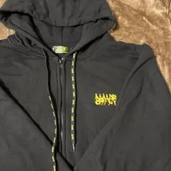 キズ　ジップフーディ