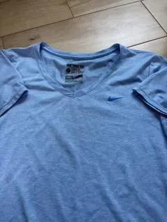 Nike ライトブルー Vネック 半袖Tシャツ