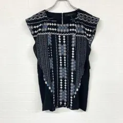 BCBGMAXAZRIA ノースリーブ トップス 刺繍 ブラックのサムネイル