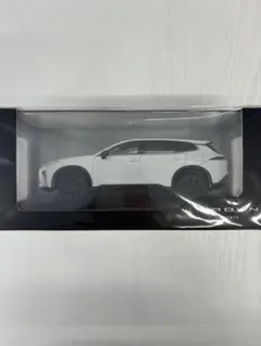 HEVモノトーン クラウンエステート カラーサンプル プレシャスホワイトパール