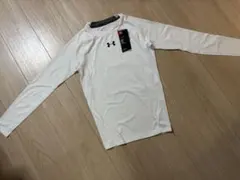 新品 UNDER ARMOR アンダーシャツ