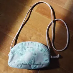 UNIQLO×ポールアンドジョー　ショルダーポシェット