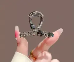 ヘアクリップ ミニクリップ 普段使い フォーマルパーティーなど ブラック