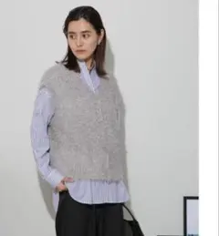 前後2wayフェザーヤーンニットベスト　グレー