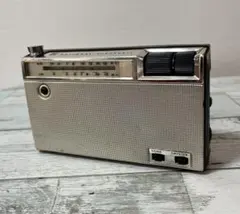 しっかりした音と造り 多分60年以上前のAMラジオ ナショナル R-135