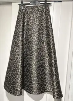 ヒョウ柄　ジャガードスカート（ブラウン）