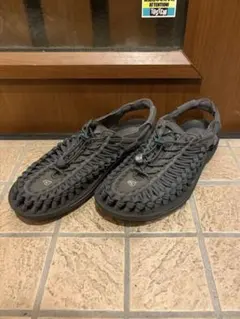 jahさん：KEEN UNEEK Taupe トープ 27cm サンダル - メルカリ