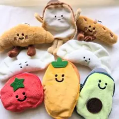 ★パン・野菜・餃子★　食べ物　キーホルダー　ポーチ　7点セット　セリアのサムネイル