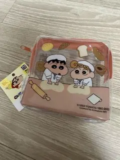 売り切り価格！韓国限定品！クレヨンしんちゃん〜クリアポーチ小★オレンジ