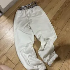 カーゴパンツ