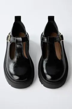 【新品タグ付き】ZARA kids エナメルTストラップシューズ 36