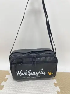 新品未使用【小物を便利に収納！】マークゴンザレス　横型ショルダー MG-S WH