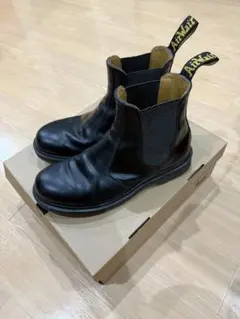 Dr. Martens サイドゴアブーツ ブラック