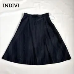 新品✨【インディヴィ】 L 膝丈　フレアスカート　ストライプ　ネイビーのサムネイル