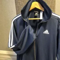adidas トラックジャケット