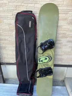 178センチ！ACCEL 7795 MOSS スノーボード 専用ケース付き 178センチ！ACCEL 7795 MOSS スノーボード 専用ケース付き - メルカリ