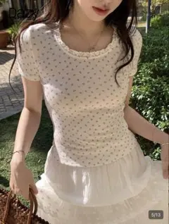 SHEIN 半袖小花柄レース白Tのサムネイル