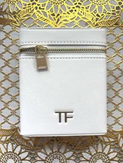新品未使用　Tom Ford ホワイトポーチ ノベルティ